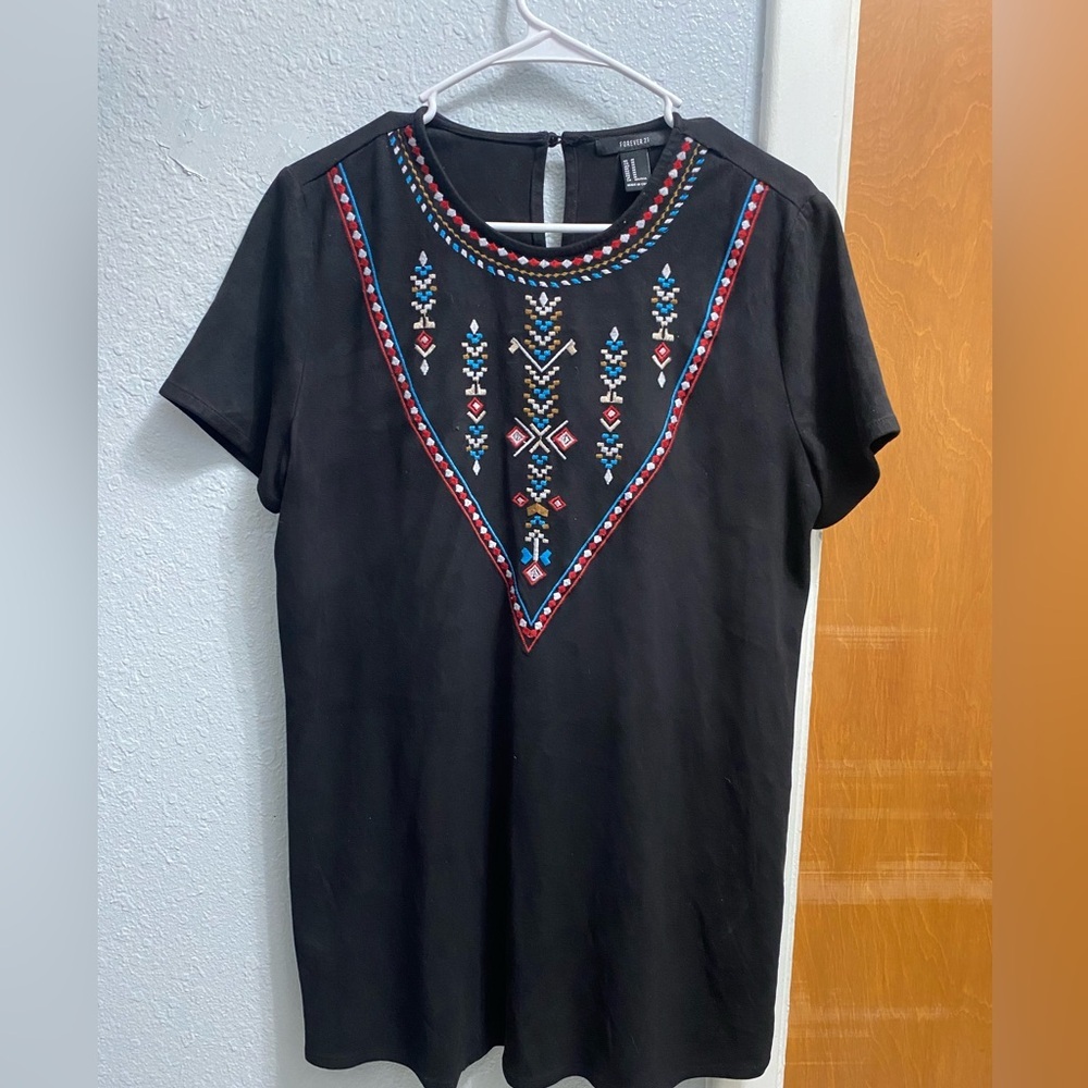 Forever 21 Women’s Medium Black Suede Tunic